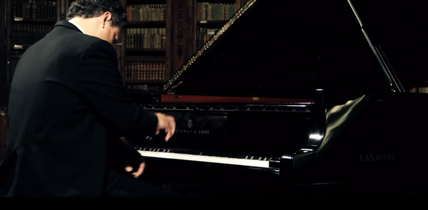 Leonel Morales